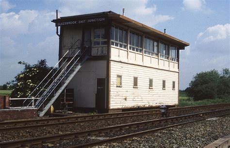 godley junction signal box|GLAZEBROOK EAST JUNCTION SIDINGS .